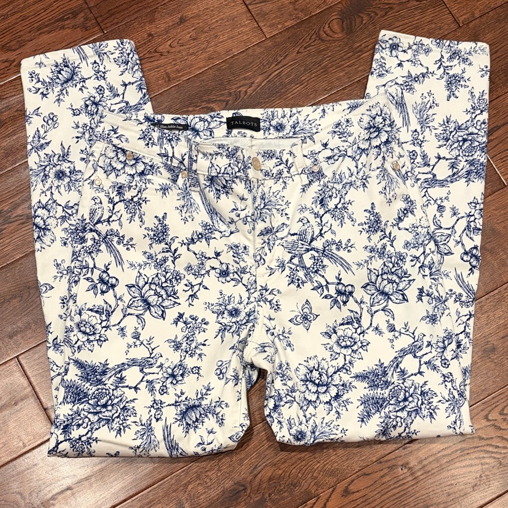 Talbots Blue and White FloralBird Slim Ankle Jean Sz 6